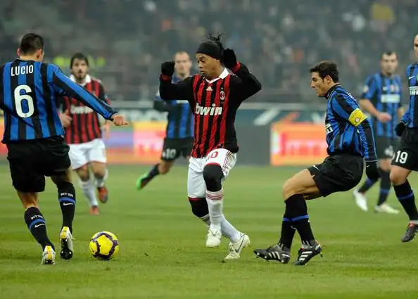 亚与东亚足 亚与东亚足